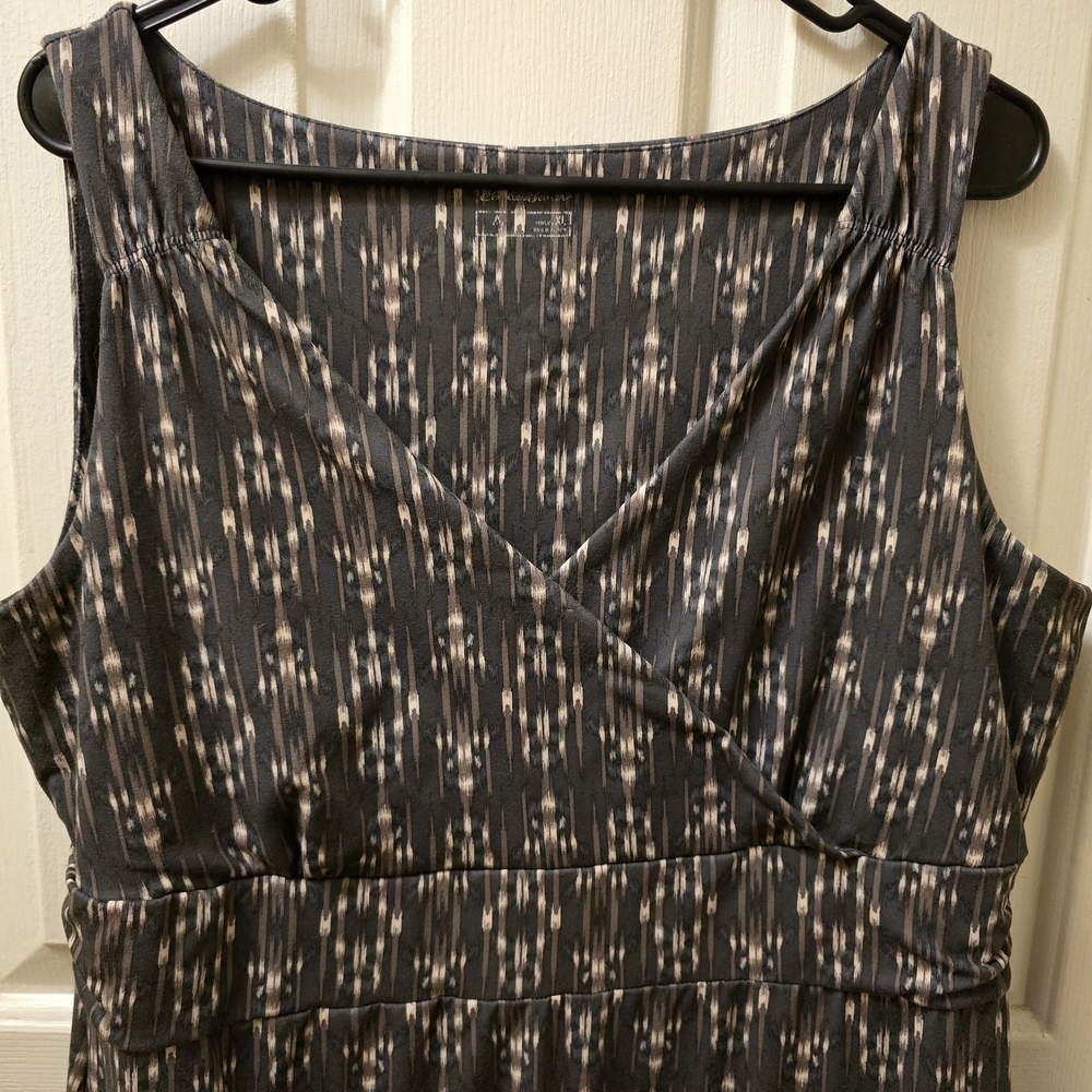 Eddie Bauer Black and Cream Patterned Midi Dress - Picture 3 of 4